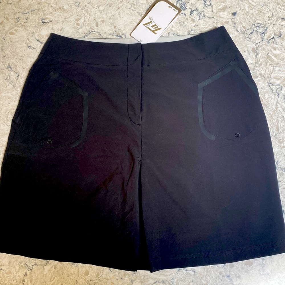 Tail Activewear Black Skort - Size 8 - New With Tags